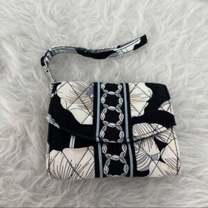 VERA BRADLEY‎ RETIRED CAMELLIA BLACK WHITE FLOWER floral EURO TRI FOLD WALLET
